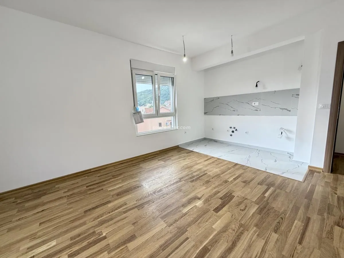 Sale, one bedroom apartment, 43m², Podkošljun, Budva