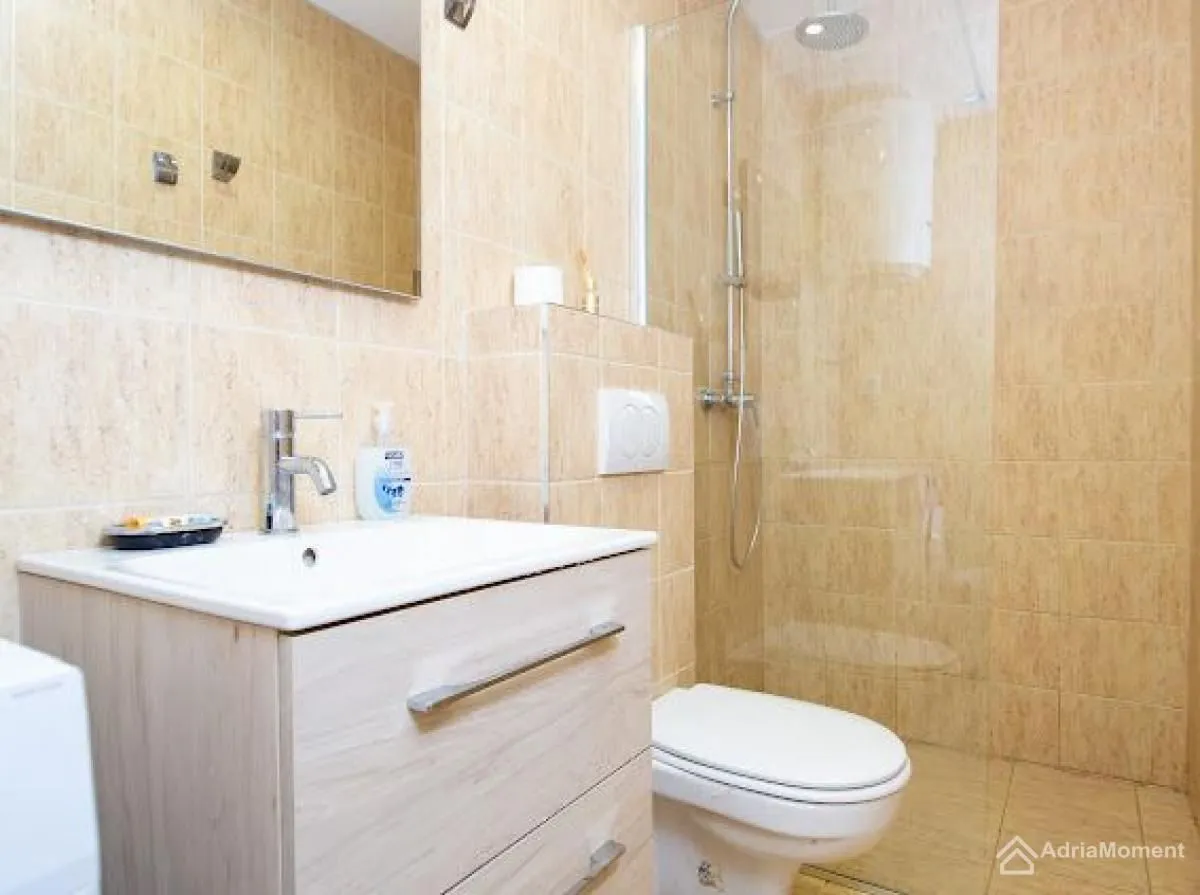Prodaja, jednosoban stan, 29m², Kalimanj, Tivat