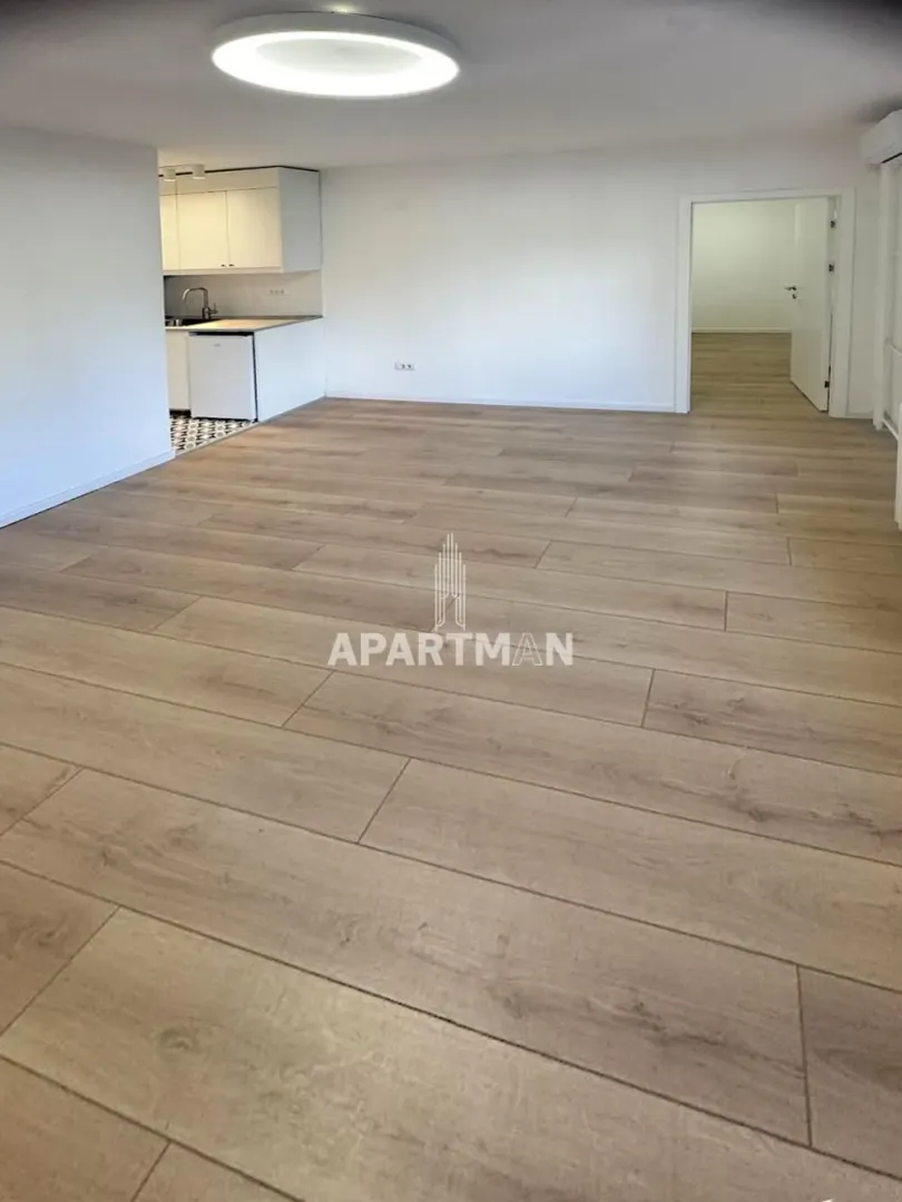 Rent, office space, 34m², Kalenić Pijaca, Vračar Sve Podlokacije