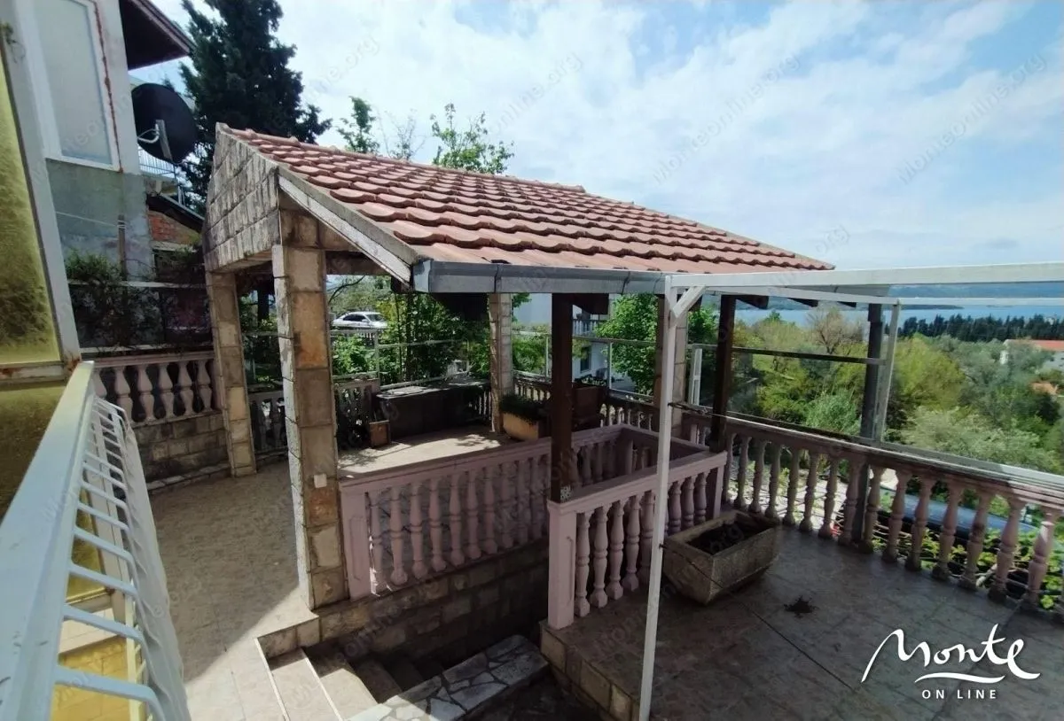 Prodaja, kuća, 180m², Tivat, Crna Gora
