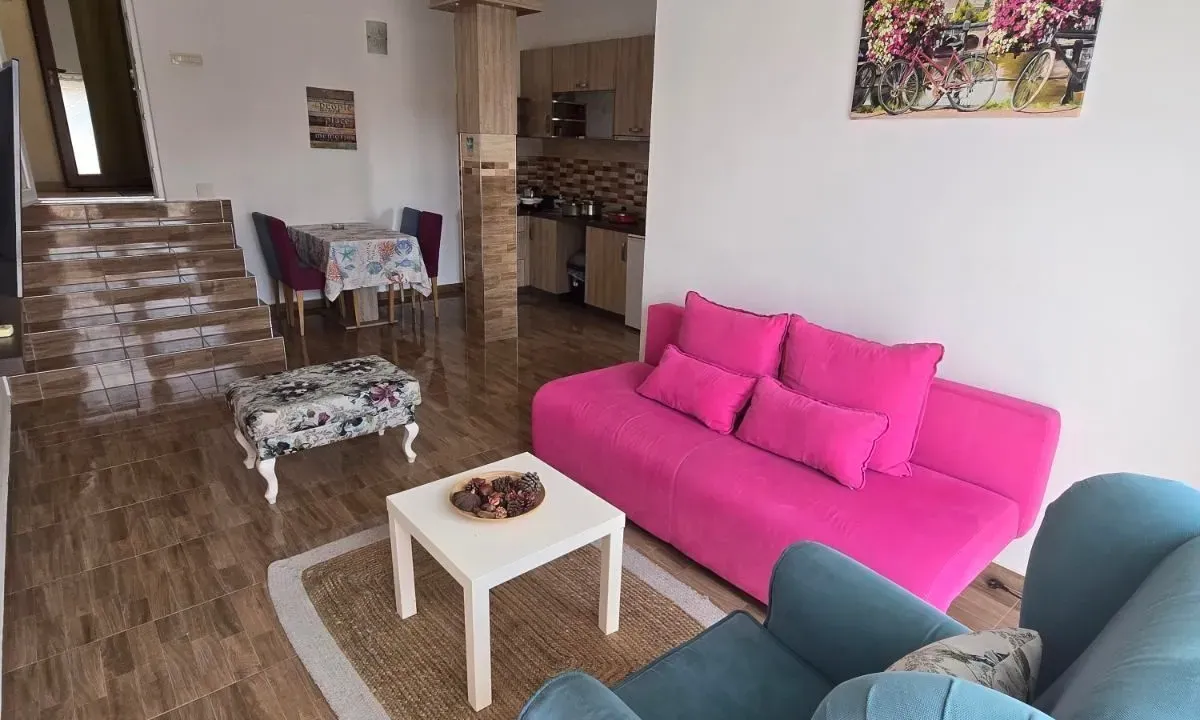 Izdavanje, jednosoban stan, 45m², Budva, Crna Gora