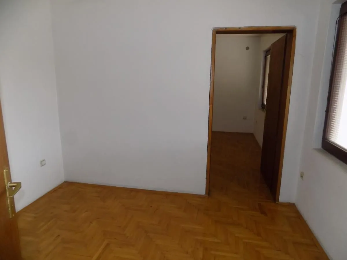 Prodaja, kuća, 315m², Tekija, Paraćin
