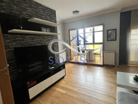 Izdavanje, trosoban stan, 64m², Centar, Novi Sad - image 8