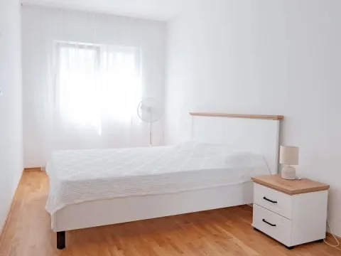 Prodaja, jednosoban stan, 46m², Centar, Budva - image 8