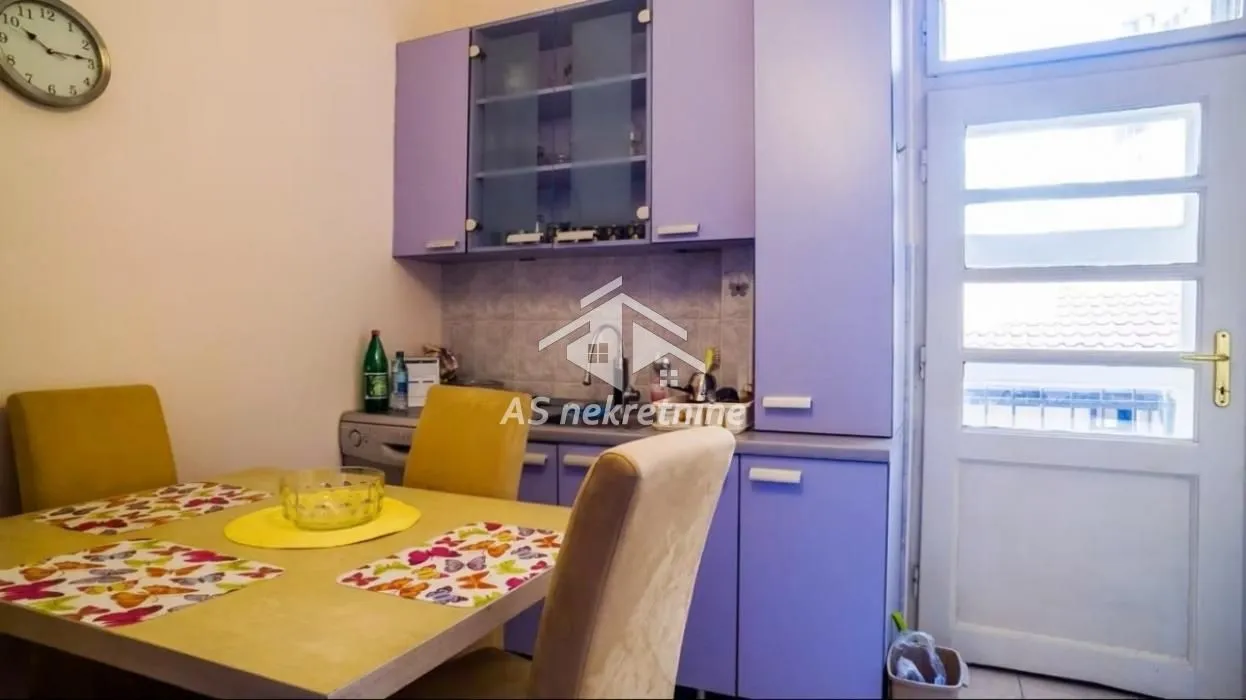 Izdavanje, dvosoban stan, 65m², Stari Grad, Beograd
