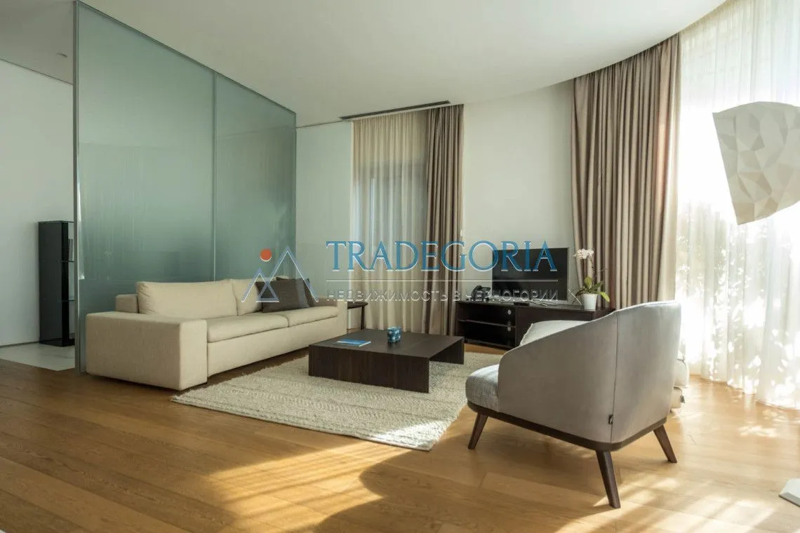 Prodaja, jednosoban stan, 95m², Budva, Crna Gora