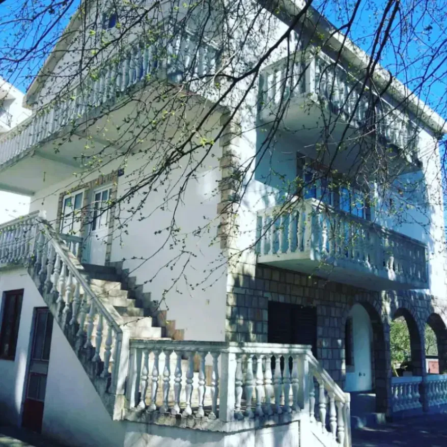 Rent, house, 300m², Mainski Put, Budva