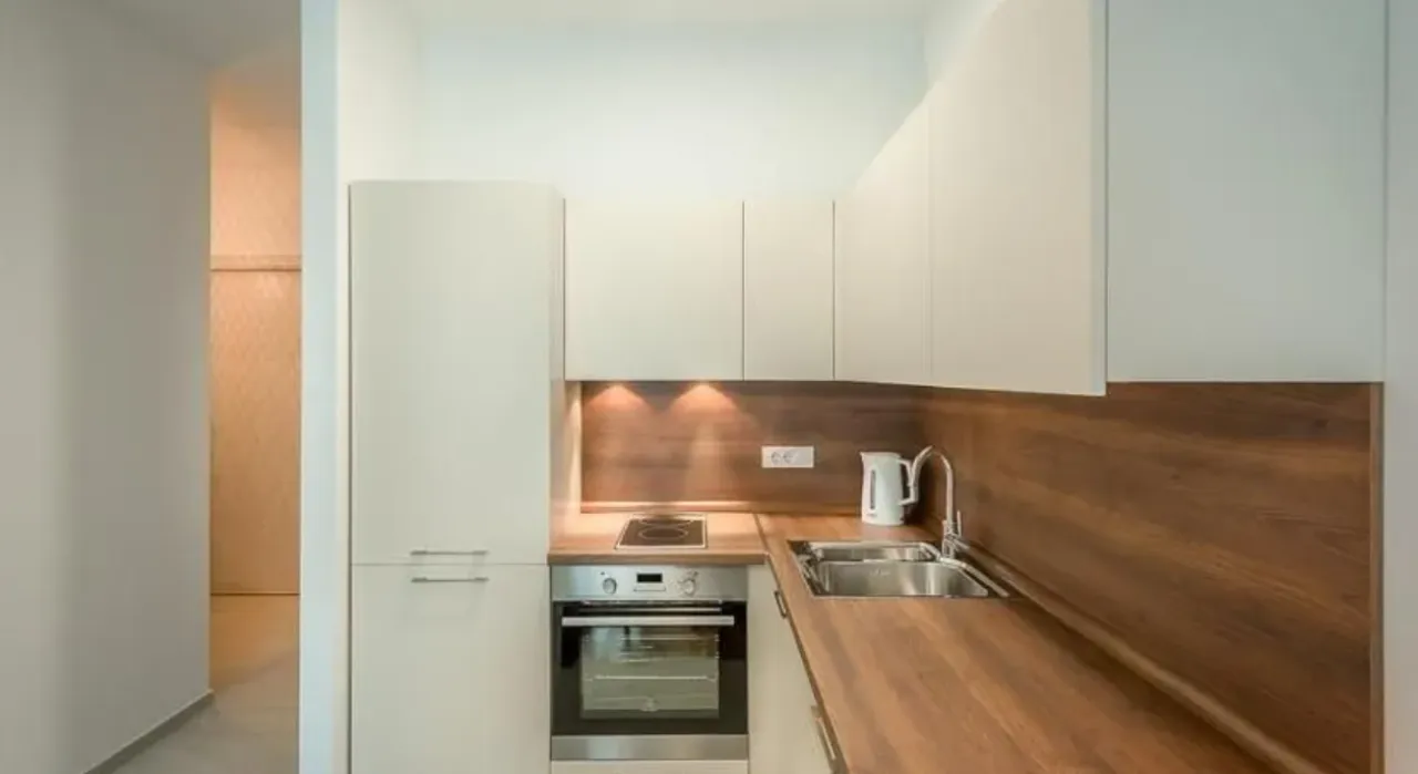 Sale, two bedroom apartment, 55m², Bečići, Budva