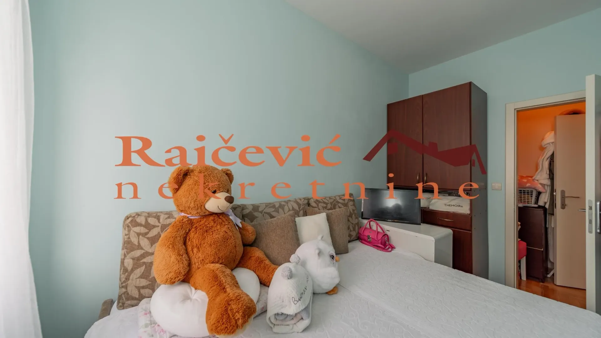 Prodaja, dvosoban stan, 68m², Zemun Gornji Grad, Zemun Sve Podlokacije