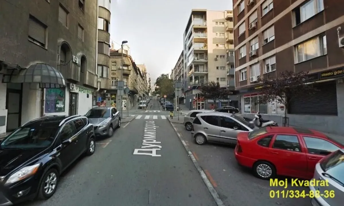 Prodaja, poslovni prostor, 52m², Palata Pravde, Beograd