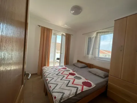 Izdavanje, dvosoban stan, 65m², Bečići, Budva - image 8