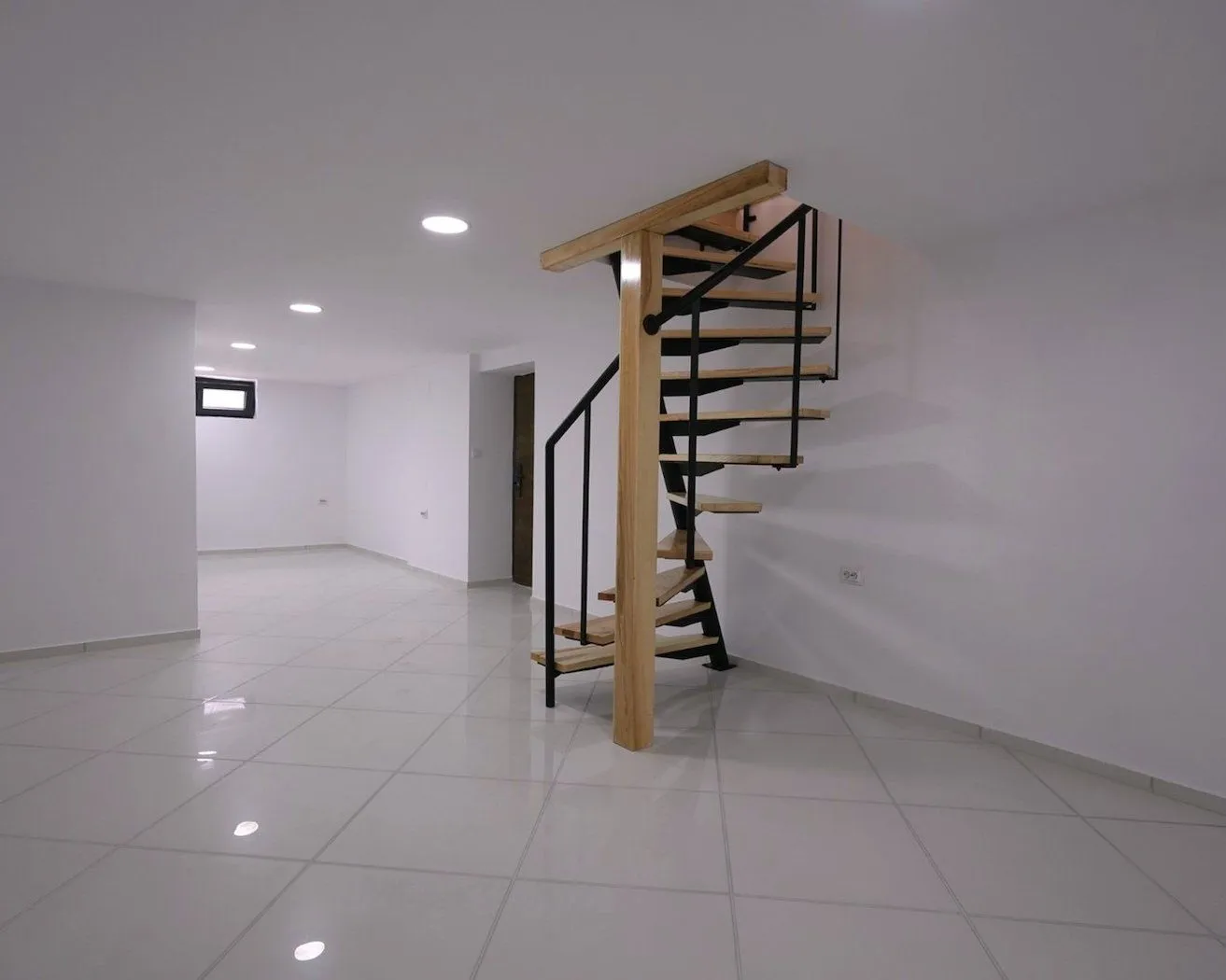 Rent, apartment, 95m², Pod Goricom, Podgorica
