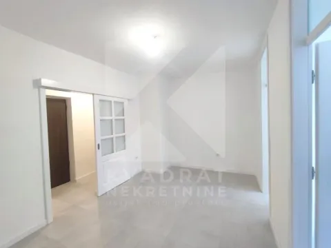 Rent, office space, 50m², Preko Morače, Podgorica - image 6