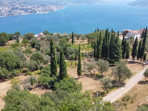 Zemljište in Sutorina