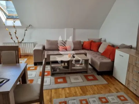 Prodaja, četvorosoban stan, 90m², Centar, Zlatibor - image 6