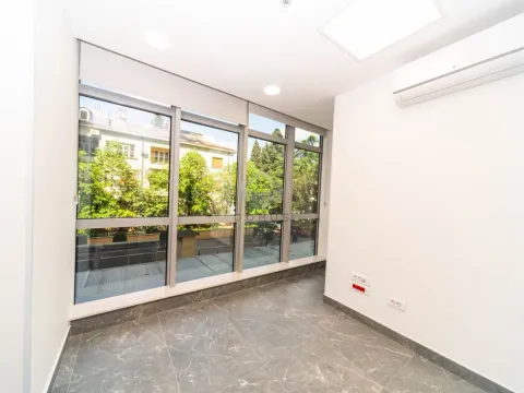 Rent, office space, 80m², Centar, Podgorica - image 3