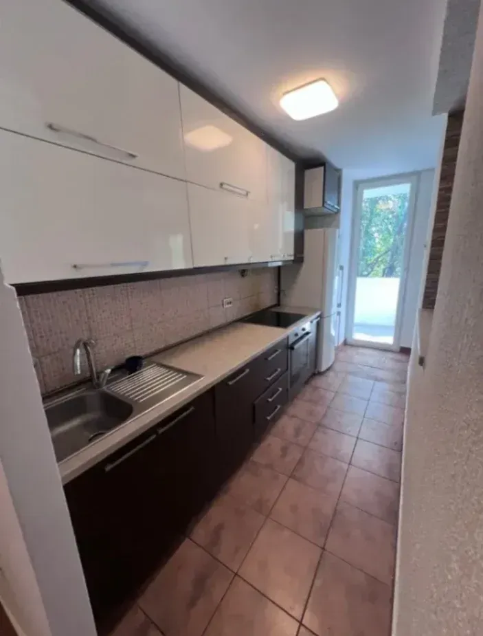 Izdavanje, dvosoban stan, 71m², Zabjelo, Podgorica