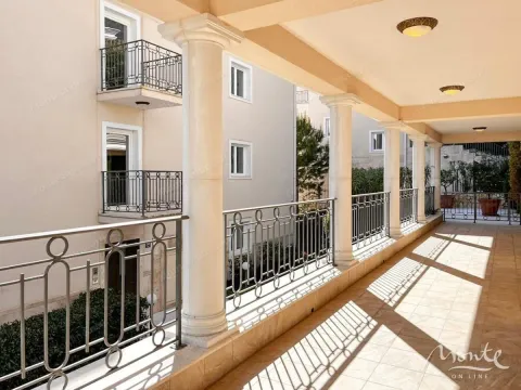 Prodaja, trosoban stan, 158m², Đenovići, Herceg Novi - image 12