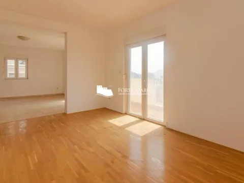 Sale, two bedroom apartment, 72m², Igalo-Petlja, Herceg Novi - image 3
