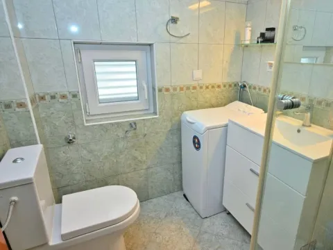 Prodaja, dvosoban stan, 83m², Budva, Crna Gora - image 7