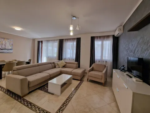 Rent, one bedroom apartment, 87m², Bečići, Budva - image 20