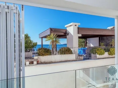 Rent, three bedroom apartment, 72m², Pržno, Budva - image 20