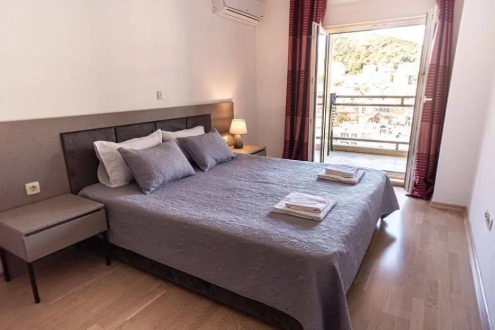 Izdavanje, jednosoban stan, 45m², Budva, Crna Gora