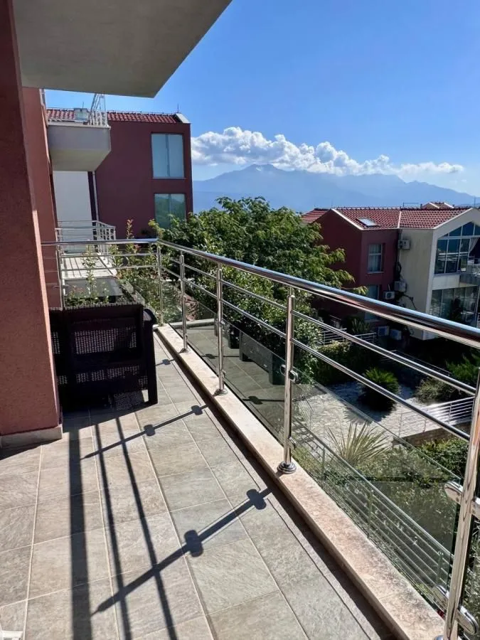 Prodaja, jednosoban stan, 63m², Đenovići, Herceg Novi
