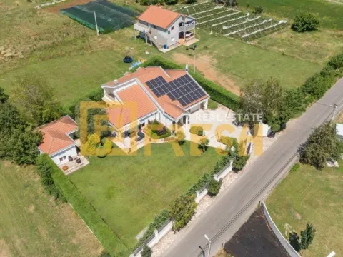 Prodaja, kuća, 304m², Kokoti, Podgorica - image 5