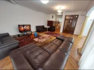 Izdavanje, kuća, 240m², Banovo Brdo, Beograd - image 21