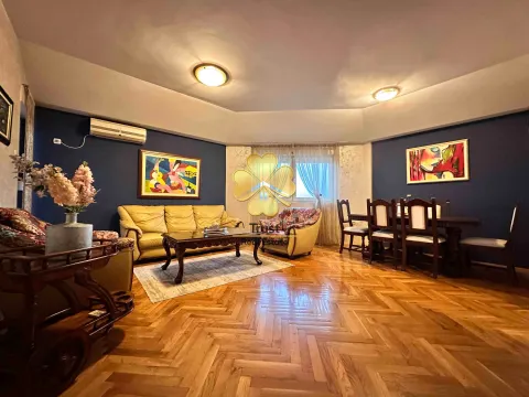 Rent, three bedroom apartment, 105m², Stari Aerodrom, Podgorica - image 2