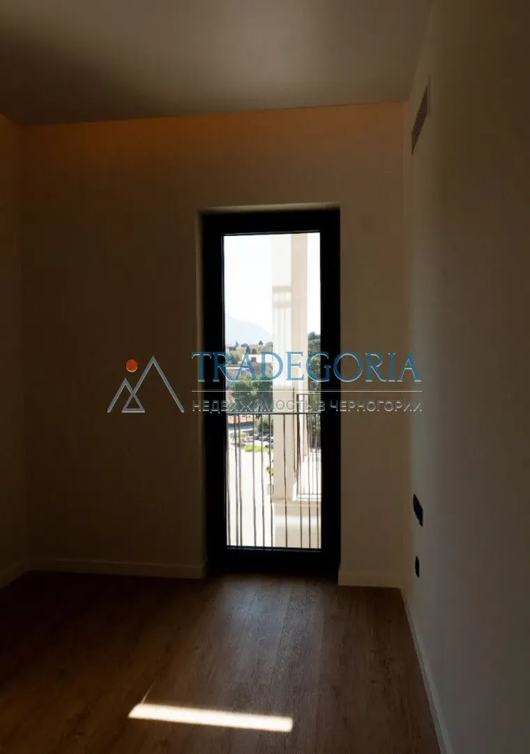 Prodaja, dvosoban stan, 89m², Tivat, Crna Gora