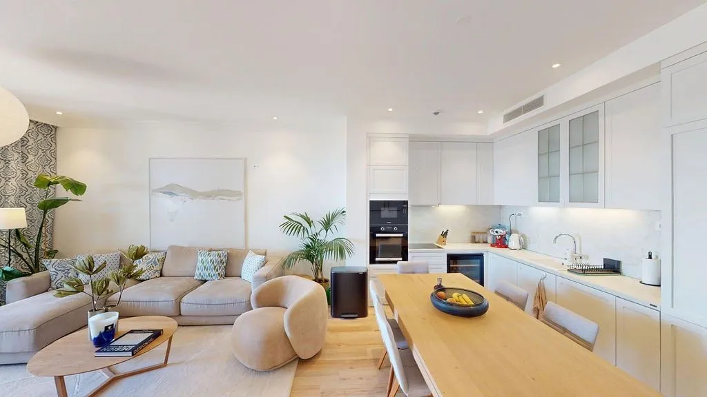 Prodaja, trosoban stan, 105m², Tivat, Crna Gora