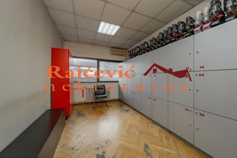Rent, office space, 273m², Banovo Brdo, Beograd - image 13