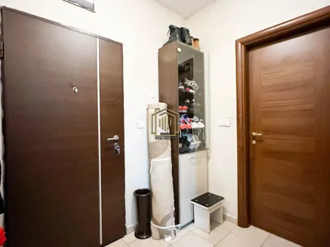 Sale, one bedroom apartment, 44m², Tuški Put, Podgorica - image 9