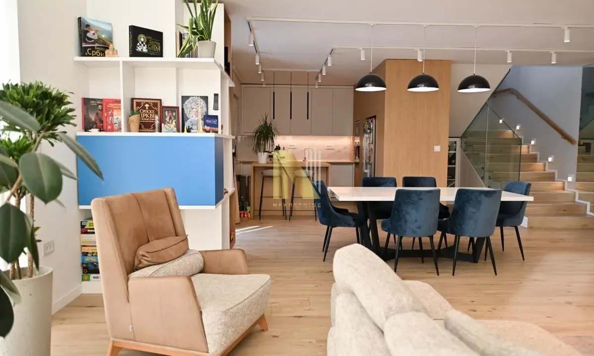 Sale, house, 334m², Petrovaradin, Novi Sad