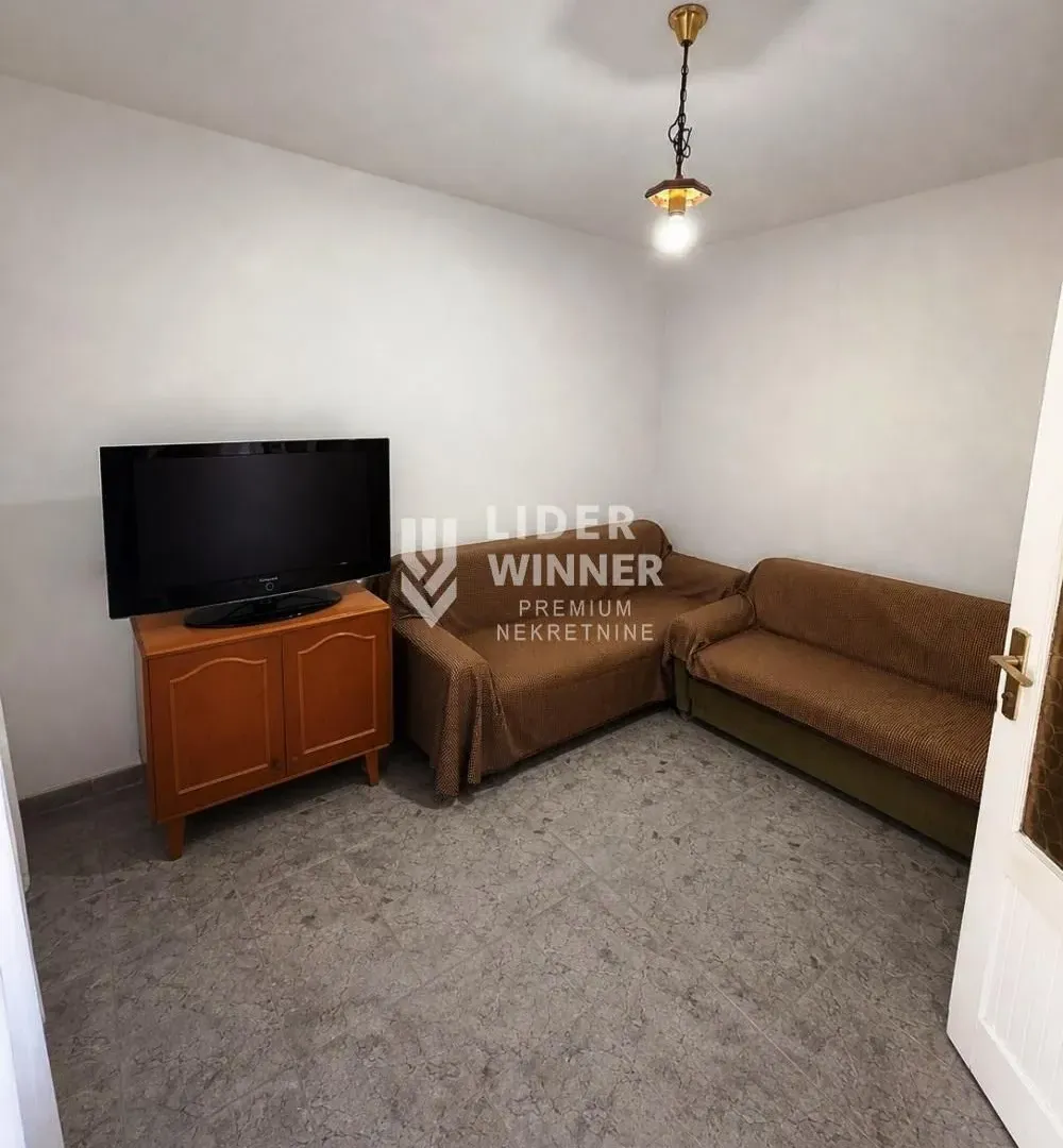 Sale, three bedroom apartment, 65m², Bogoslovija, Palilula Sve Podlokacije