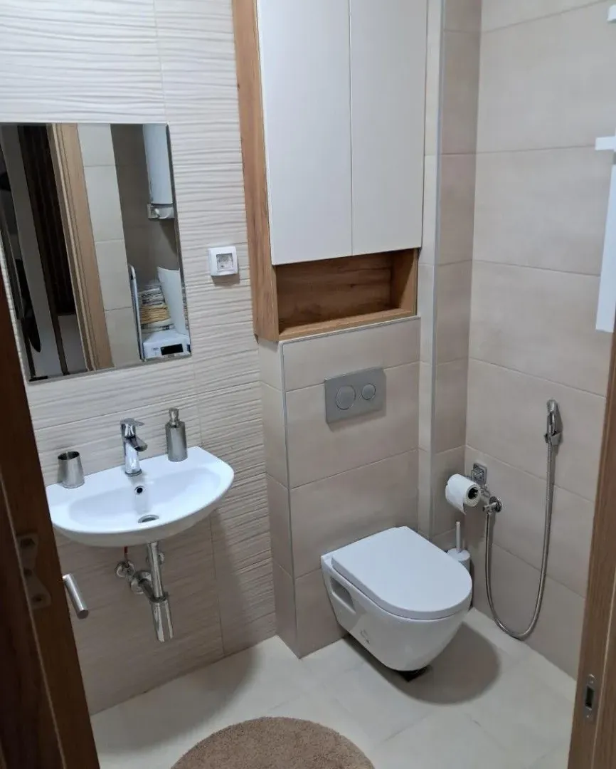 Izdavanje, jednosoban stan, 42m², Centar, Kolašin