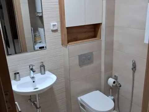 Izdavanje, jednosoban stan, 42m², Centar, Kolašin - image 7