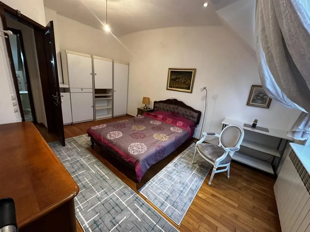 Sale, four bedroom apartment, 110m², Stari Grad, Beograd