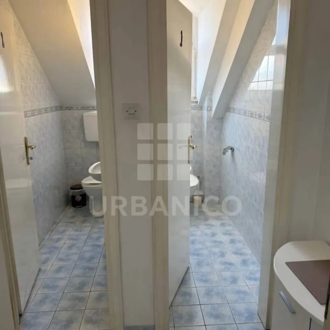 Rent, office space, 130m², Stara Varoš, Podgorica