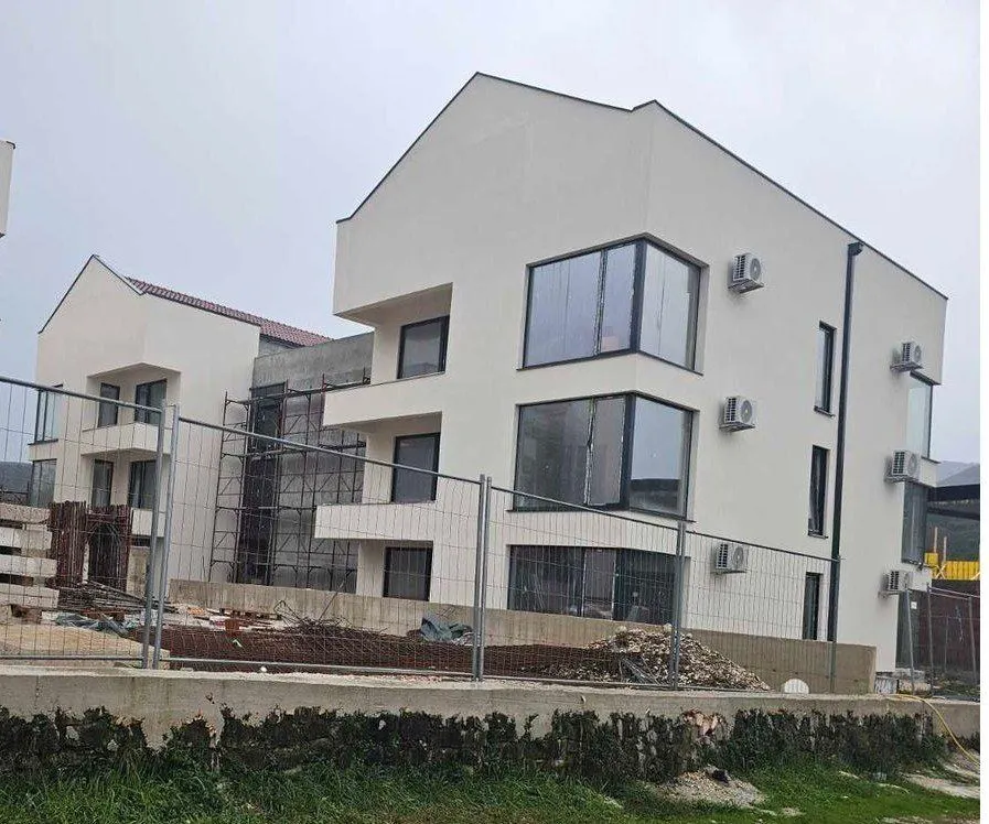 Prodaja, jednosoban stan, 51m², Radovići, Tivat