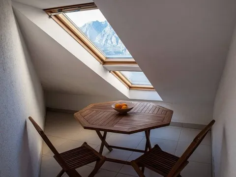 Prodaja, jednosoban stan, 54m², Prčanj, Kotor - image 5