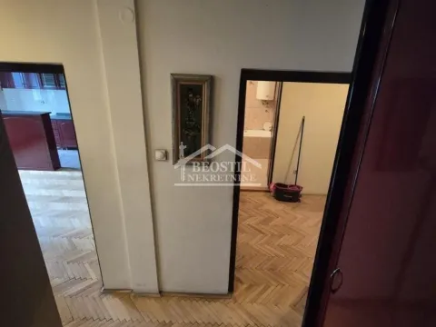 Prodaja, četvorosoban stan, 99m², Palata Pravde, Beograd - image 5