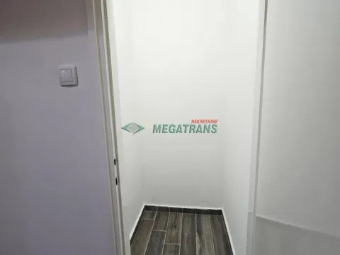 Izdavanje, trosoban stan, 70m², Centar, Novi Sad - image 2