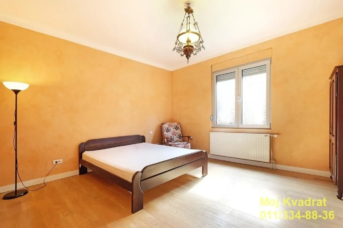Izdavanje, četvorosoban stan, 77m², Dušanovac, Voždovac Sve Podlokacije