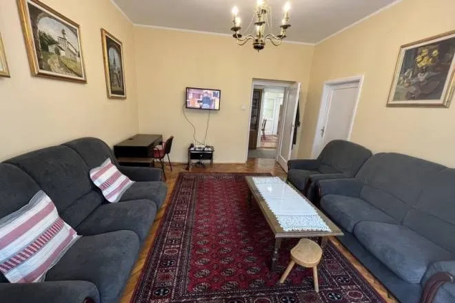 Izdavanje, trosoban stan, 60m², Neimar, Vračar Sve Podlokacije