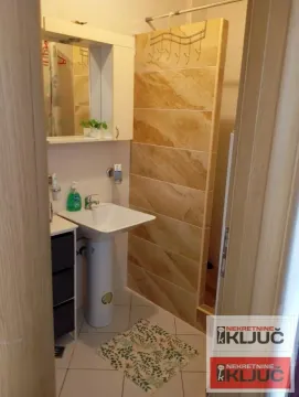 Izdavanje, garsonjera, 25m², Bulevar Evrope, Novi Sad Sve Podlokacije - image 9