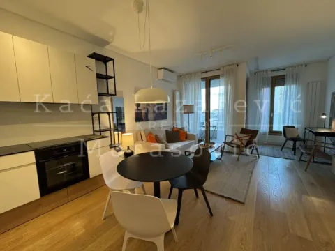 Rent, two bedroom apartment, 47m², Kalenić Pijaca, Vračar Sve Podlokacije - image 2