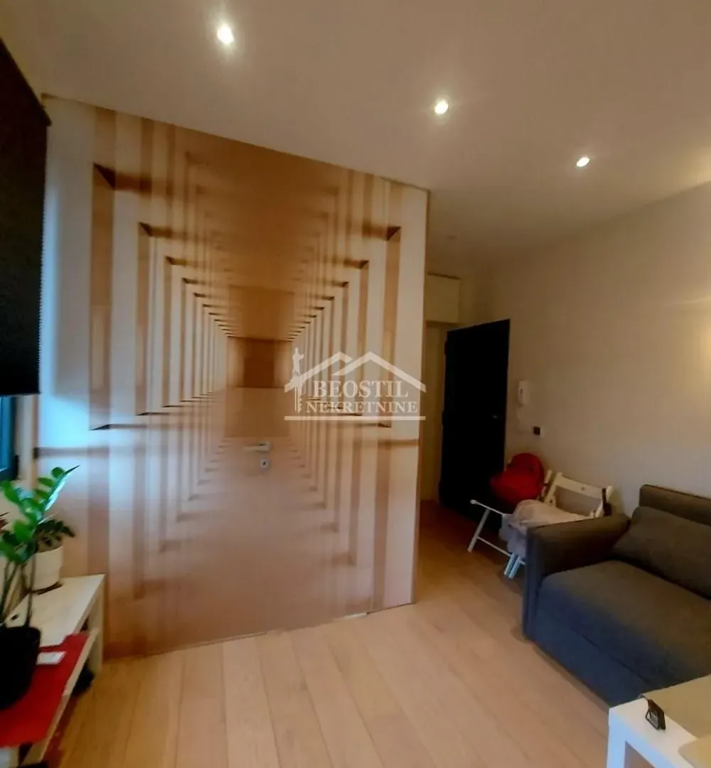 Sale, three bedroom apartment, 60m², Stari Grad, Beograd